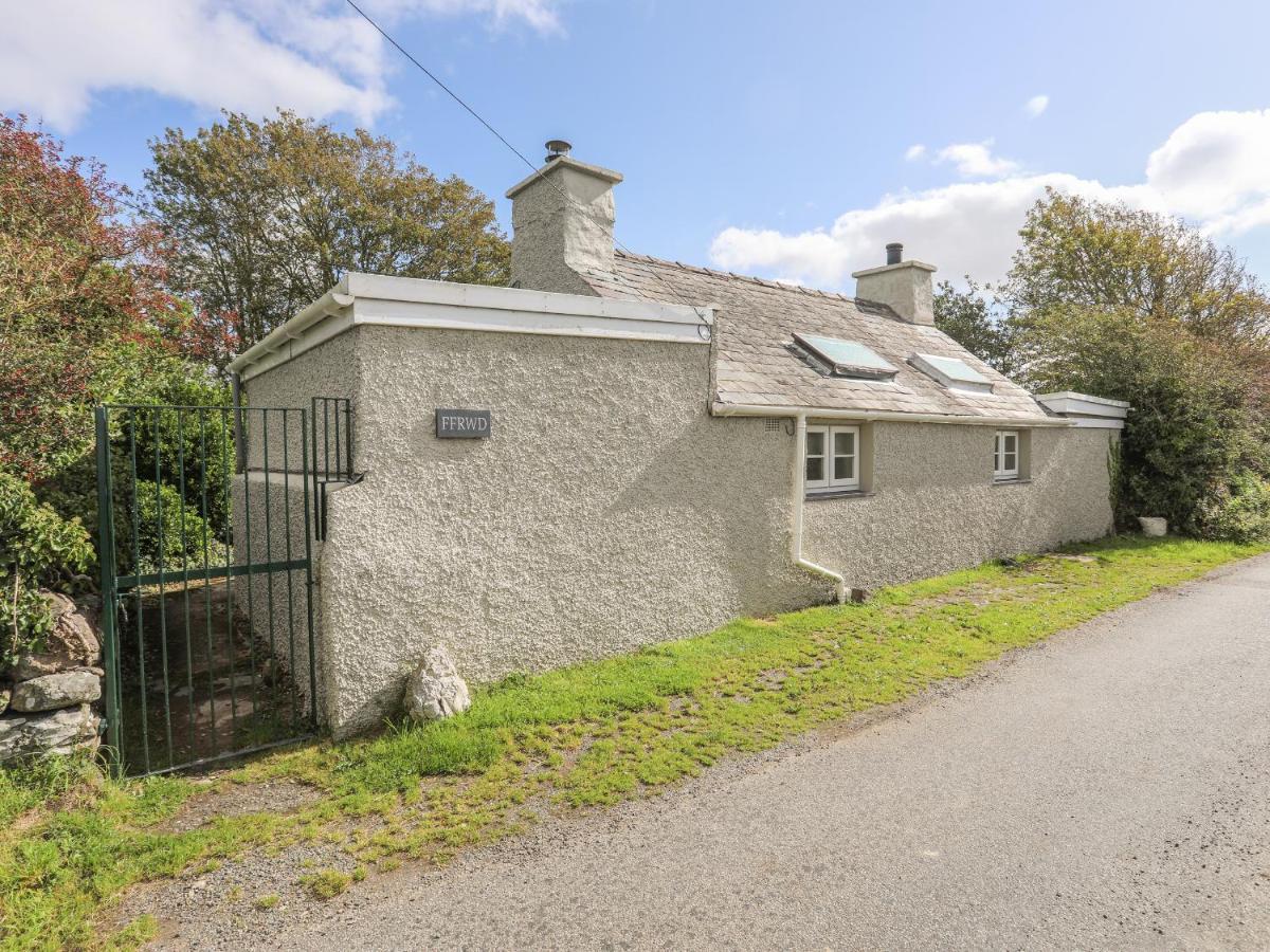 Ffrwd Cottage Bodorgan Bagian luar foto